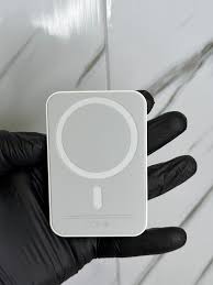 Magsafe Wireless Power Bank 5000mAh Fast Charge White